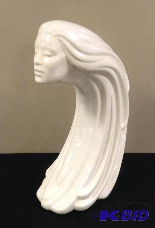 lot 46 image: White Ceramic Womans Face and Hair