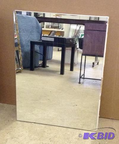 lot 87 image: Robern Tri-View Mirror Bath Cabinet