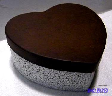 White Crackled Heart Shaped Box - Has rustic ...