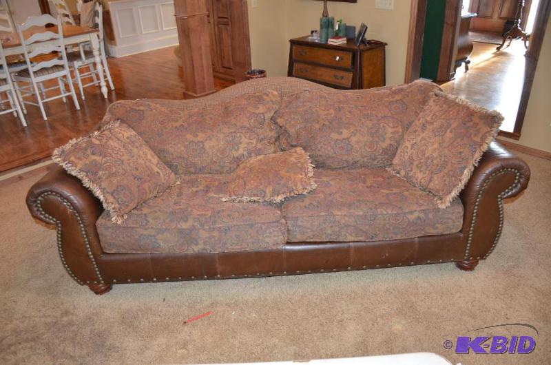 lot 121 image: Upholstery Loose Pillow Sofa Couch with leath...