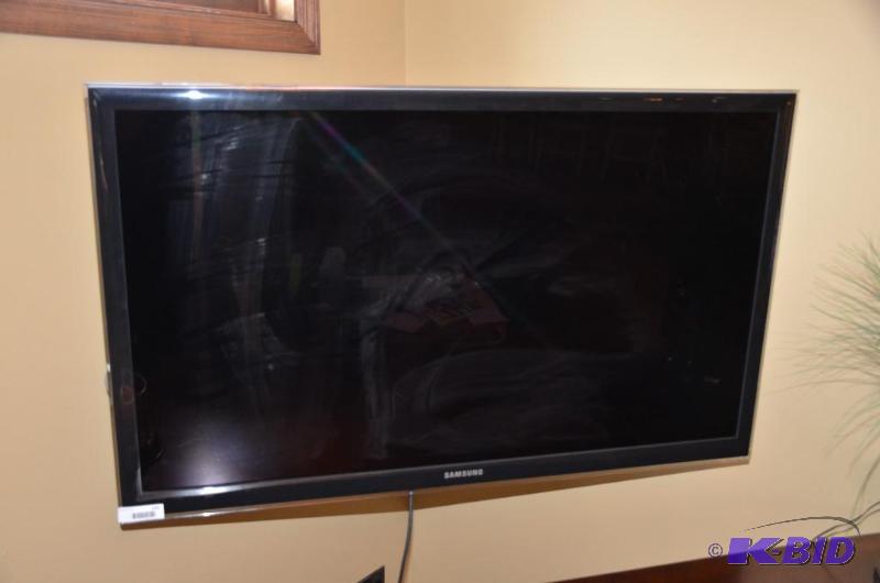 lot 126 image: Samsung LCD&nbspFlatscreen TV includes $150....