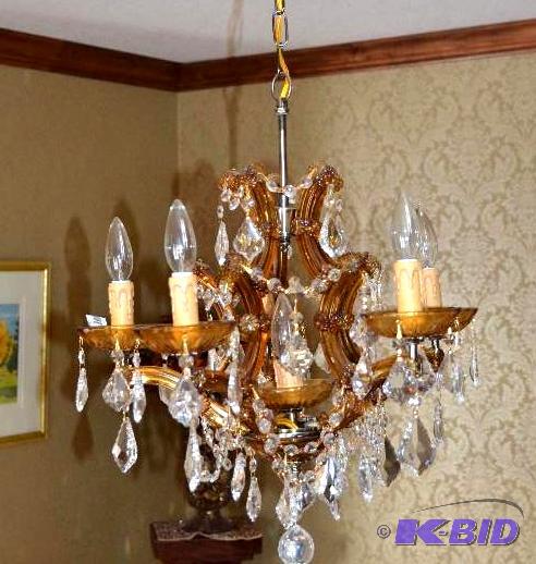 lot 150 image: Elegant cut glass chandelier 18x18". Pai...