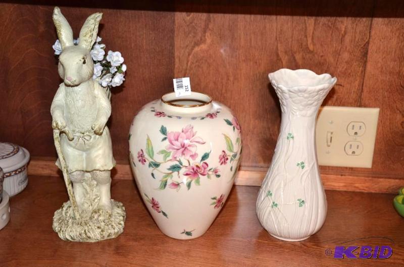 lot 152 image: 3 Collectible pieces Lenox Barrington Collec...
