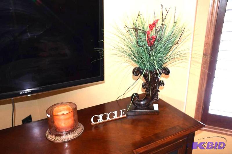 lot 174 image: 3 pieces Large candle holder, &quotGIGGLE&q...