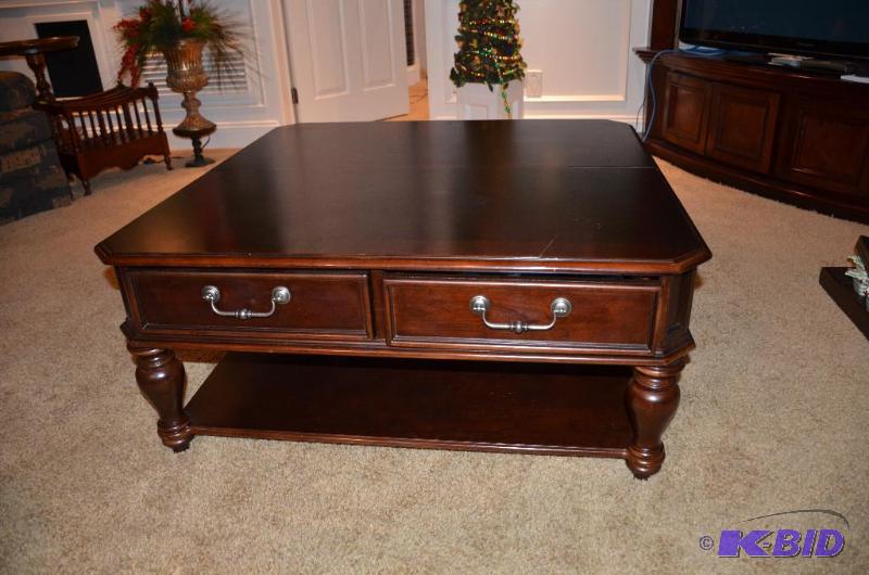 lot 20A image: Beautiful Cherry() table with lift&nbsptop&...