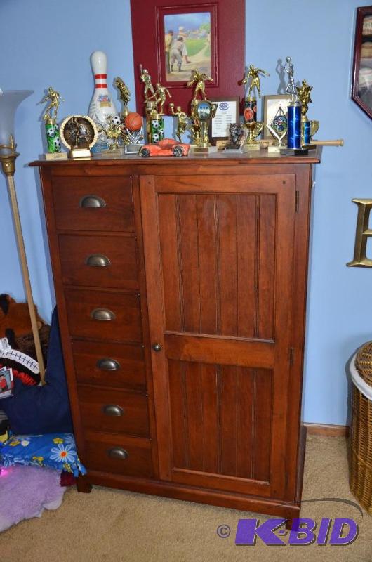 lot 225 image: Bob Timberlake furniture Wood dresser 39x21x5...