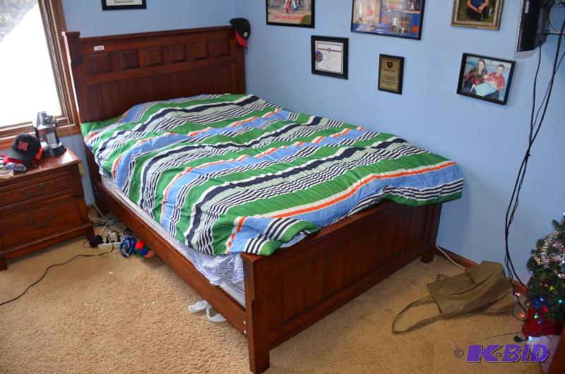 lot 230 image: Bob Timberlake furniture Bed frame & matt...