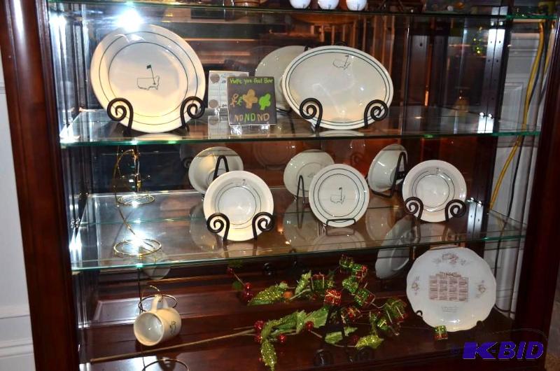 lot 29 image: 3 shelves of items from The Masters golf tour...