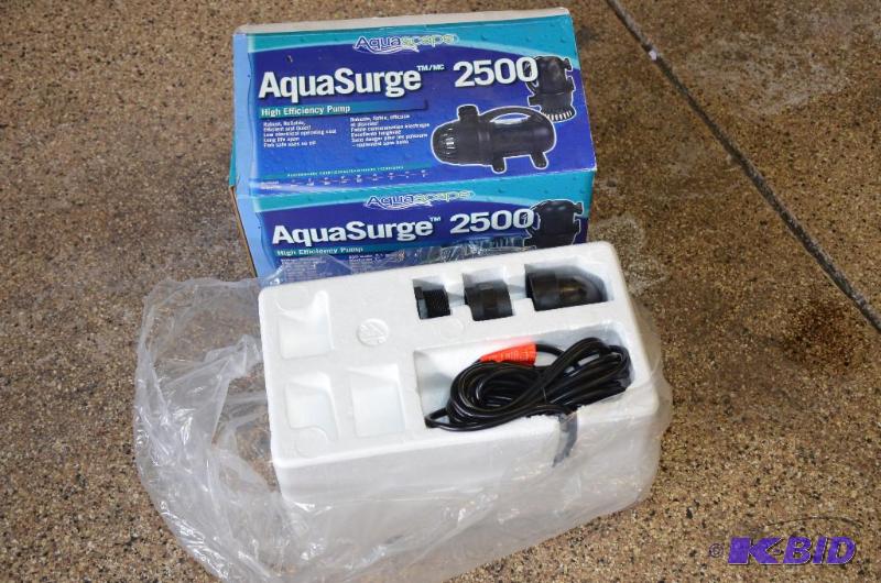 lot 318 image: New in box AquaSurge 2500 submersible pump...