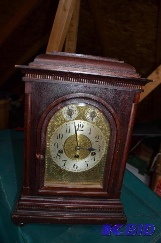 lot 332 image: Antique wind up wood mantle clock Hahs J A13...