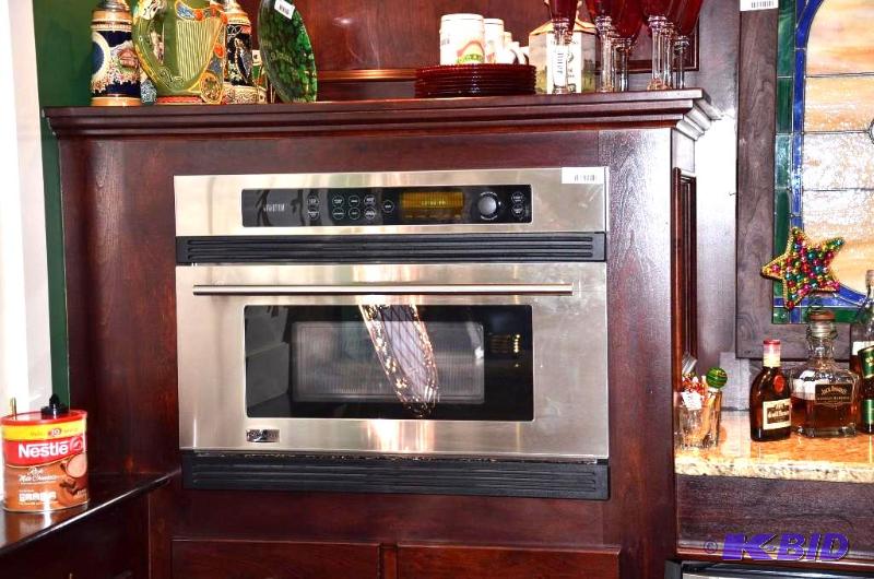 lot 6 image: General Electric Household Speedcook oven mod...