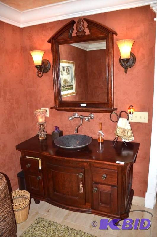 lot 70 image: Bathroom vanity with modern bowl&nbspsink 22...