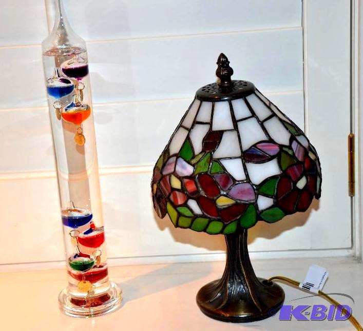 lot 94 image: Stain glass lamp 12" tall & Galileo ...