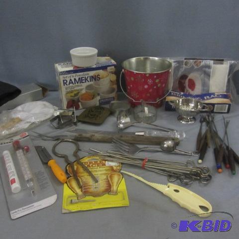 Kitchen Gadgets & Utensils