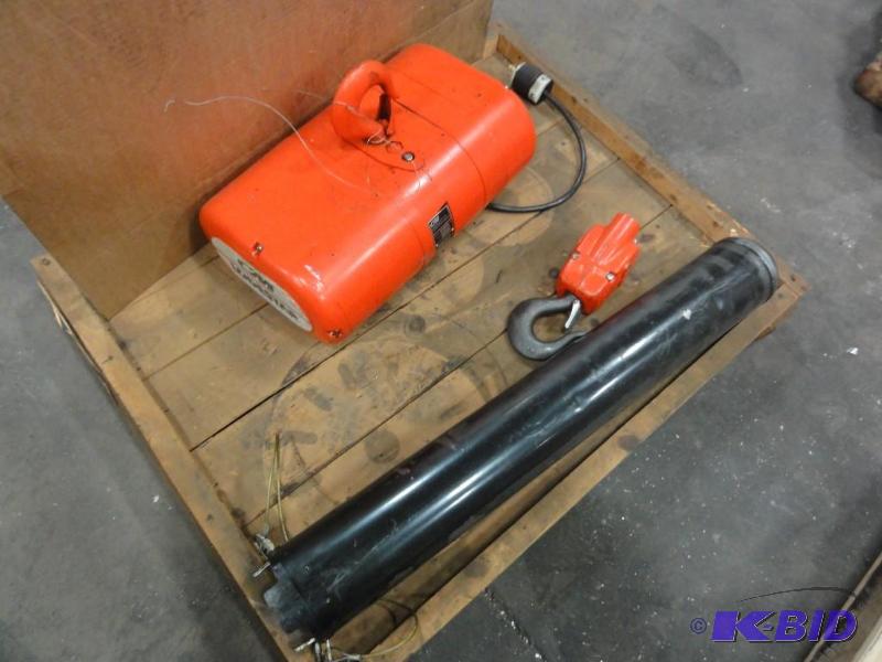 CM Loadstar 2-ton electric hoist  Model R  S...