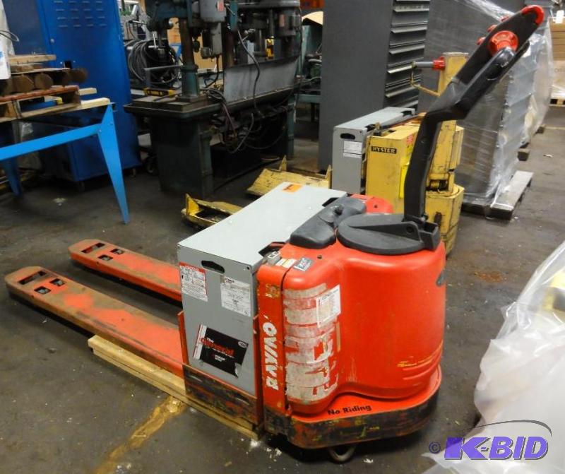 Raymond Electric Pallet Jack 6,000 Lb Capacit...