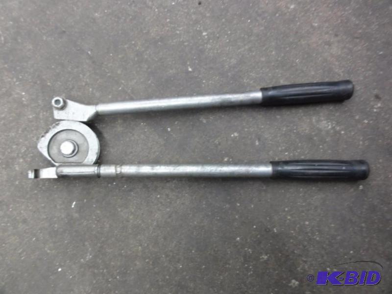 lot 1204 image: Imperial 1-12" radius tube bender...