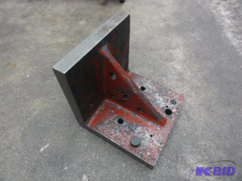 lot 1206 image: 6" Angle Plate...