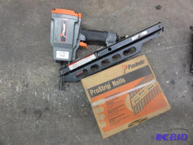 lot 1220 image: Paslode 30" Strip NailerModel 535090SPM...