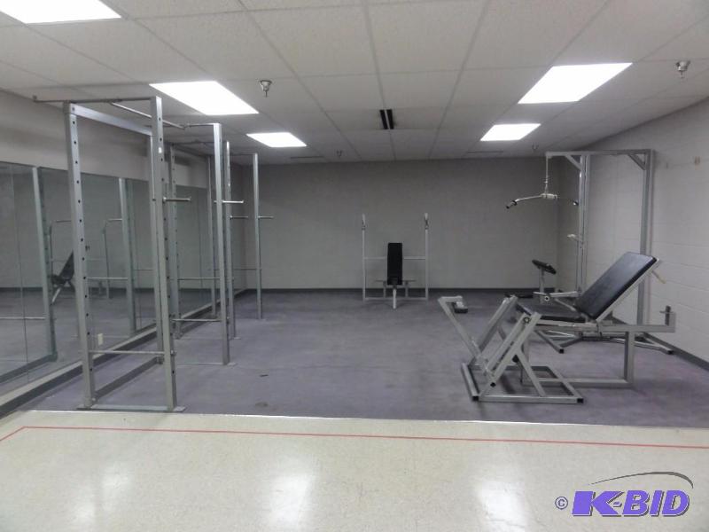 lot 1266 image: Assorted Workout Weight Bench Equipment (No W...