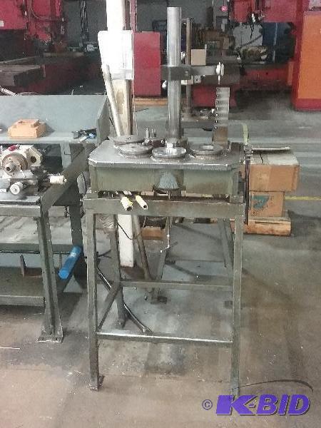 lot 16 image: Tool setting fixture for 50 NMT taper tool ho...