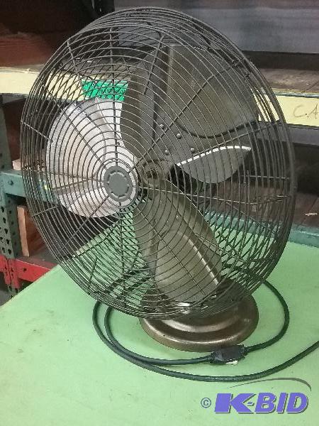 lot 18 image: 20" diameter fan. 115 Volts....