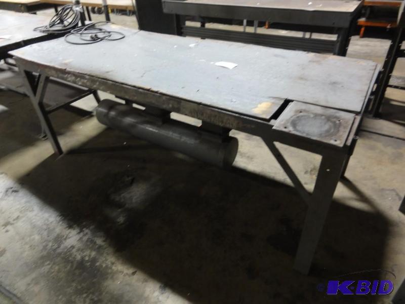 lot 216 image: Steel Framed Work Bench with lower shelf and ...