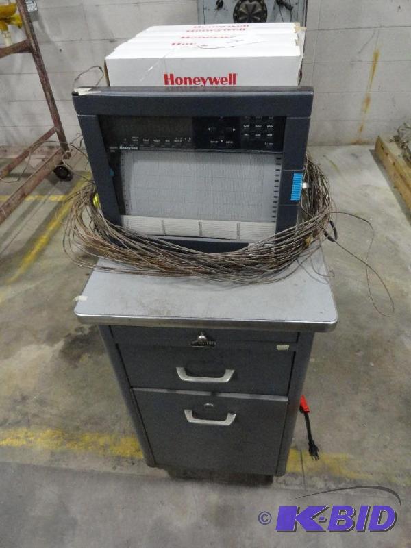lot 234 image: Honeywell Temperature Recorder, Printing Type...