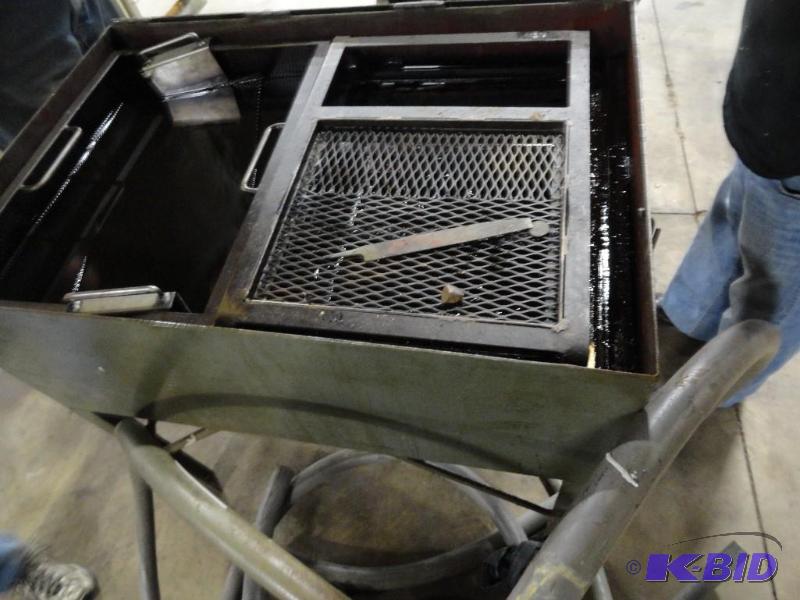 lot 274 image: Parts Cleaning Tank and assorted hoses Approx...