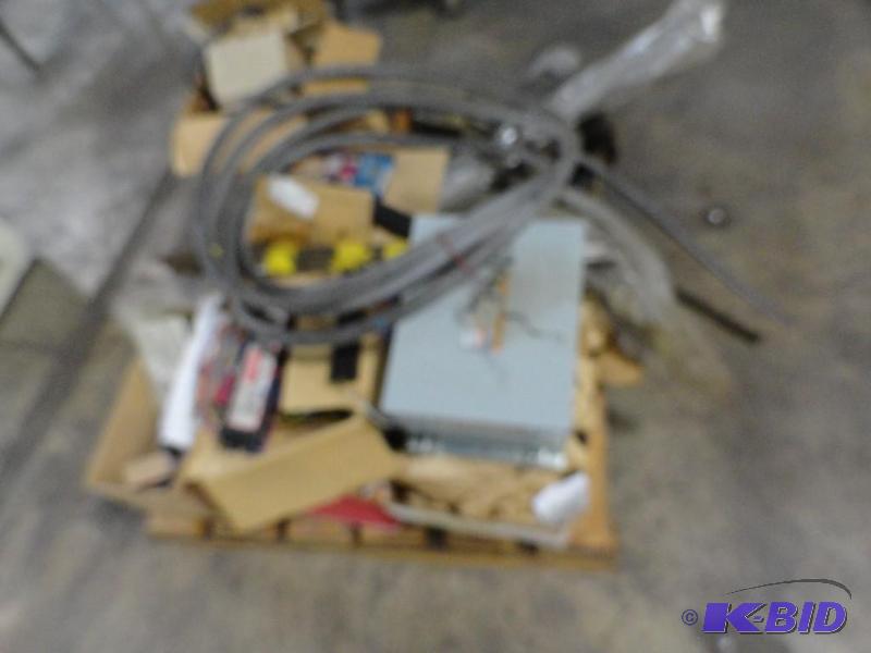 lot 277 image: Assorted Electrical Items...