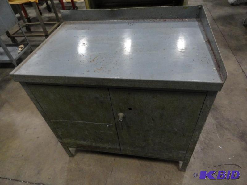 lot 298 image: Workbench Cabinet with shelf   Approximate ...