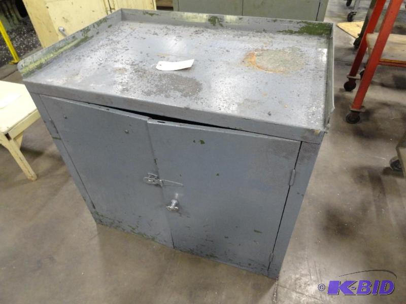 lot 316 image: Workbench Cabinet Approximate 36-12" x ...