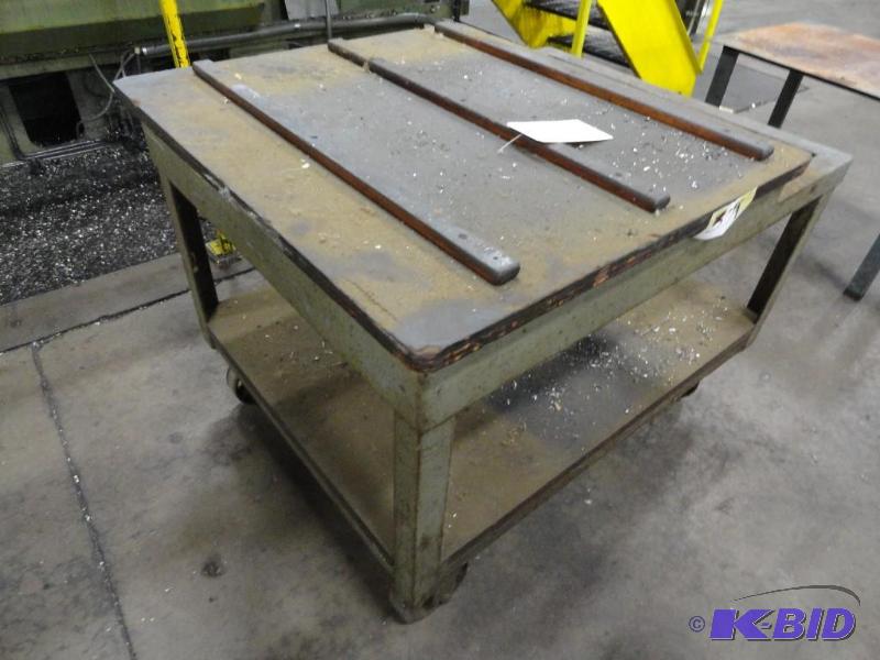 lot 322 image: Steel Bench Approximate 33-12" x 25&quo...