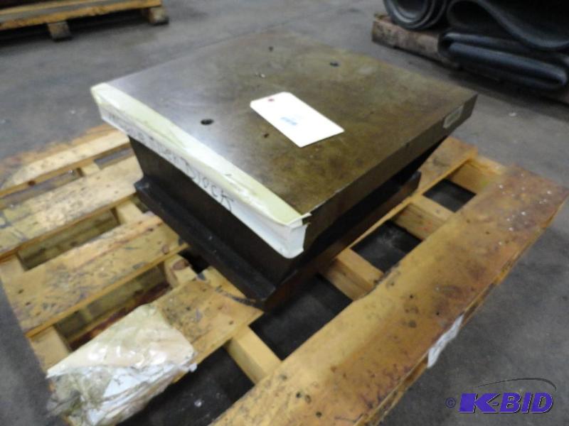 lot 341 image: Riser Block with parallel faces 18" x 20...