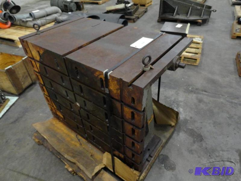lot 342 image: Angle Plate with (6) T-slots in 34" x 42...