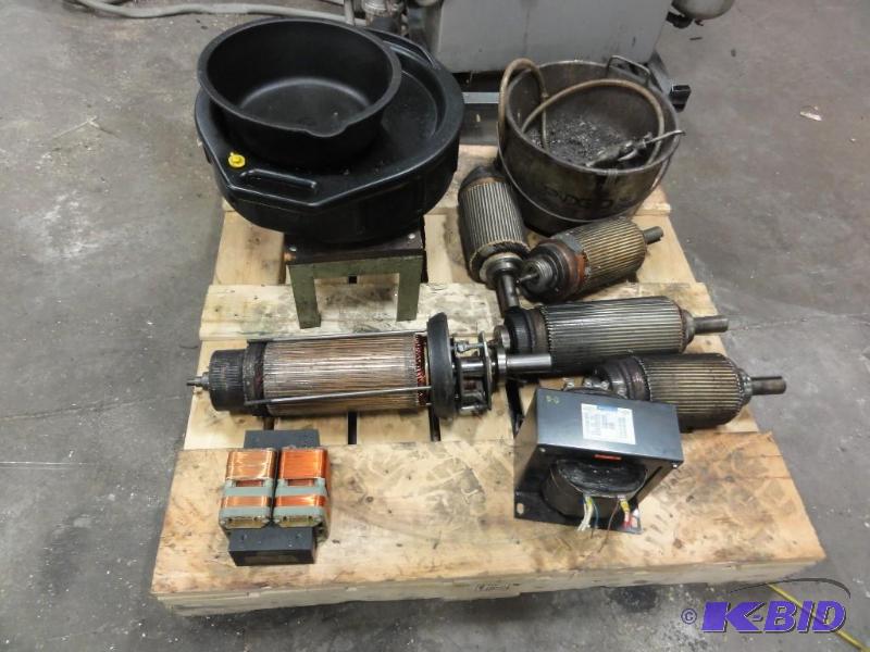 lot 369 image: Pallet of assorted items to include   Moto...