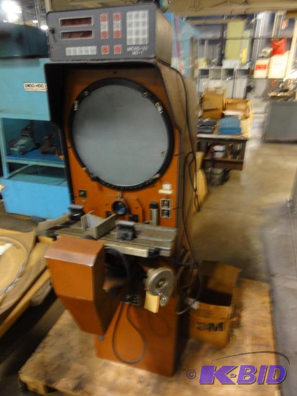 lot 382 image: MicroVu Optical Comparator   Model M14   5&...