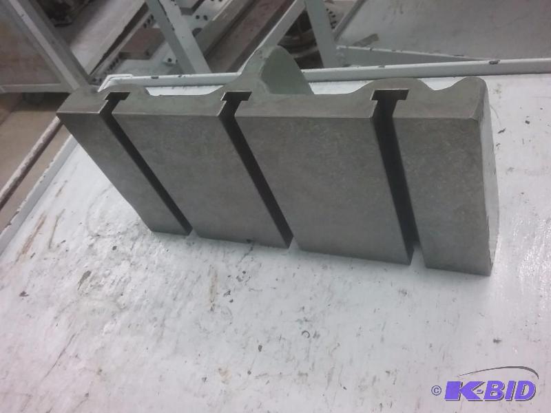 lot 477 image: Moore Right angle fixture, 6" x 12"...