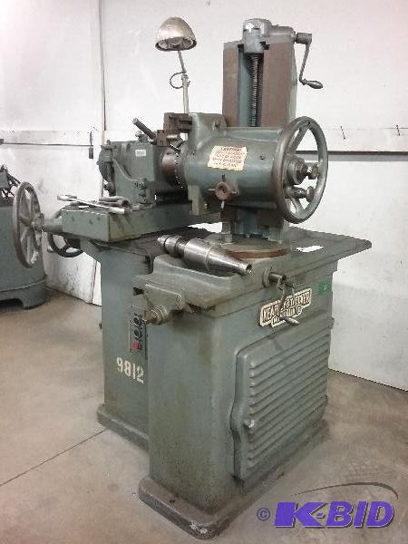 lot 5 image: Kearney and Trecker T.C. Face Mill Grinder. 5...