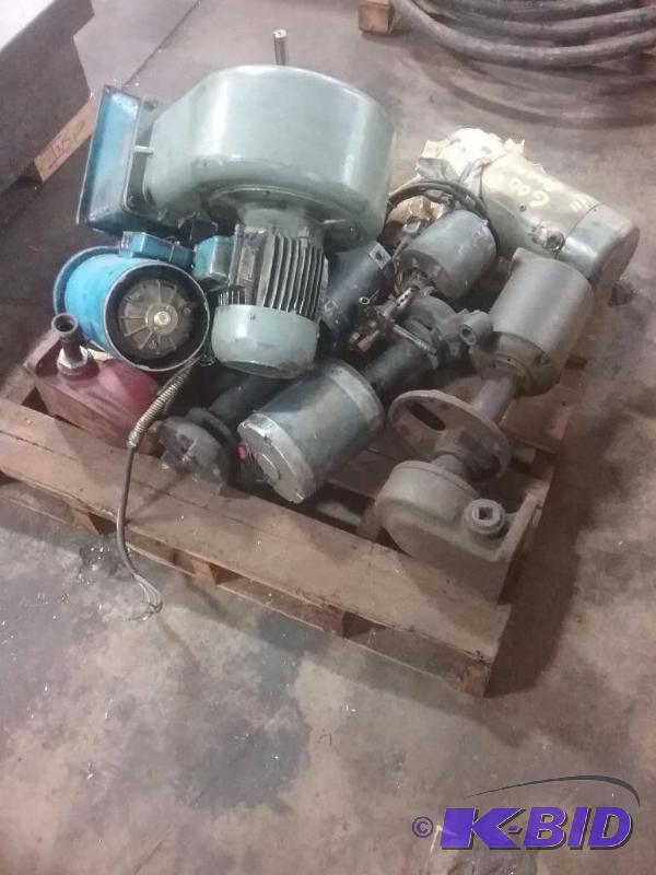 lot 507 image: Pallet of motors with (4) centrifugal pumps a...