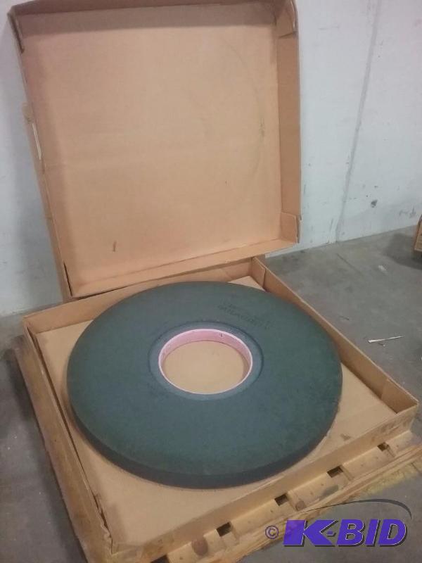 lot 527 image: Cincinnati Milacron grinding wheel, 36" ...