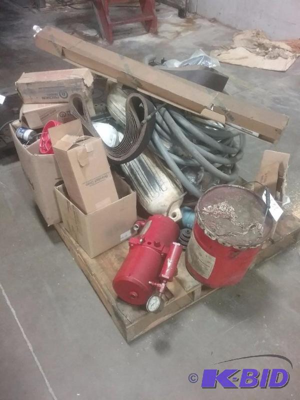 lot 531 image: Pallet of miscellaneous items 6" x 52&q...
