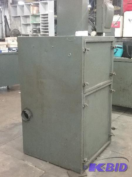 lot 60 image: Torit bag style Dust Collector. Manual bag sh...
