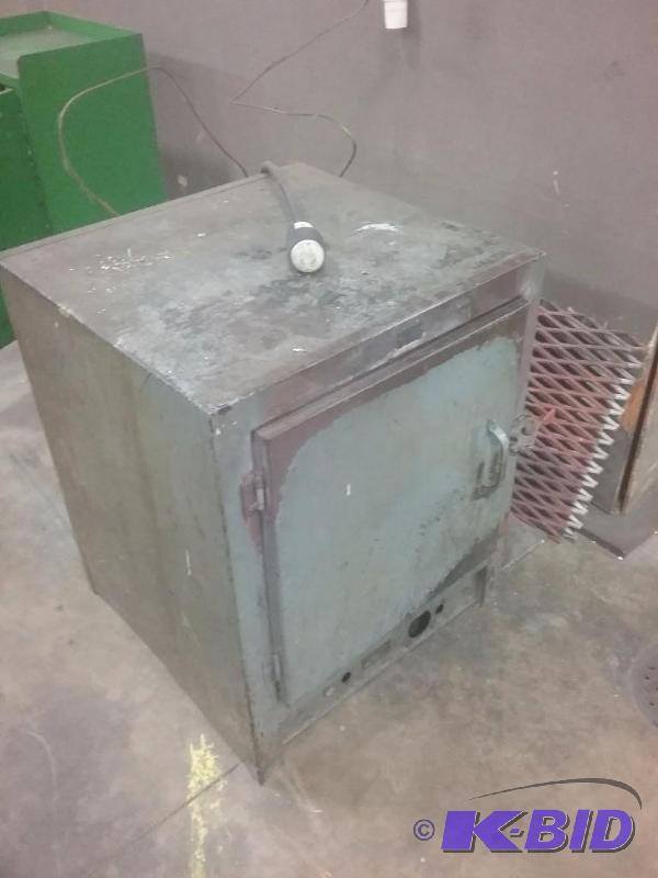 lot 600 image: Goodyear precision brake shoe oven, 24" ...