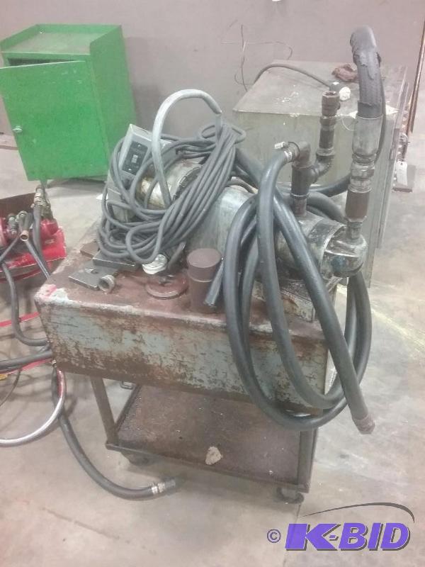 lot 601 image: Sump suction pump, 34 hp 115230 Volts 10.8...