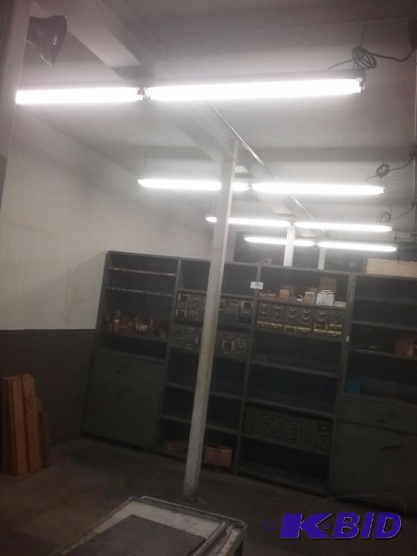 lot 633 image: (4)-fluorescent light fixtures, each fixture ...