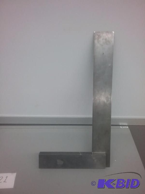 lot 722 image: Brown & Sharpe No. 540 precision square, ...