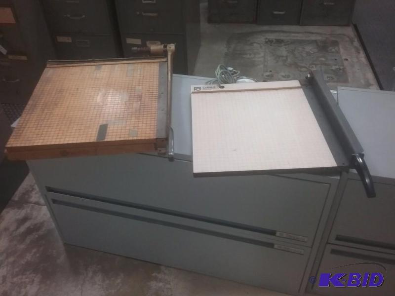 lot 725 image: (2) paper shears (1) Ingento 18" blade,...