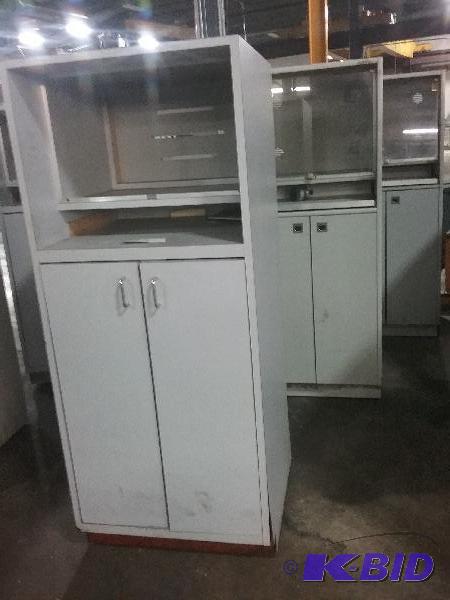 lot 73 image: (3) Rolling computer workstations. (3) are 24...