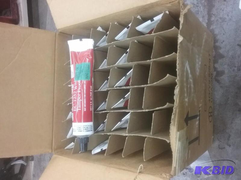 lot 744 image: Approx. (25) tubes of 3M Scotch-Seal EC-1252 ...